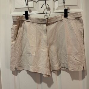 White House Black Market Women's Cream Linen Blend Shorts, size 16